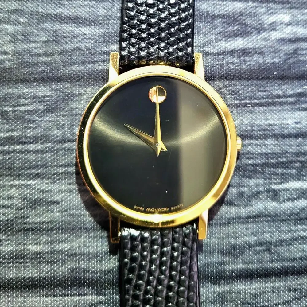 Movado Swiss‎ Museum Classic 87.45.882 18 With Box and Papers